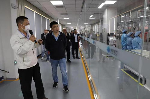 促進(jìn)上下游企業(yè)協(xié)同合作 貴陽(yáng)高新區(qū)舉行大數(shù)據(jù)電子信息產(chǎn)業(yè)沙龍